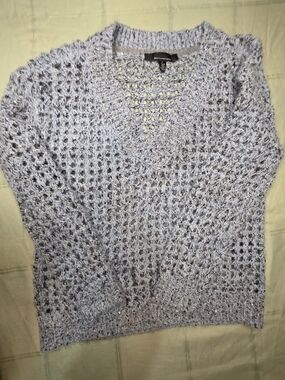 WHBM White House Black Market Petite Textured V-Neck Sequin Pullover Small